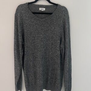 Croft & Barrow Gray V-Neck Sweater